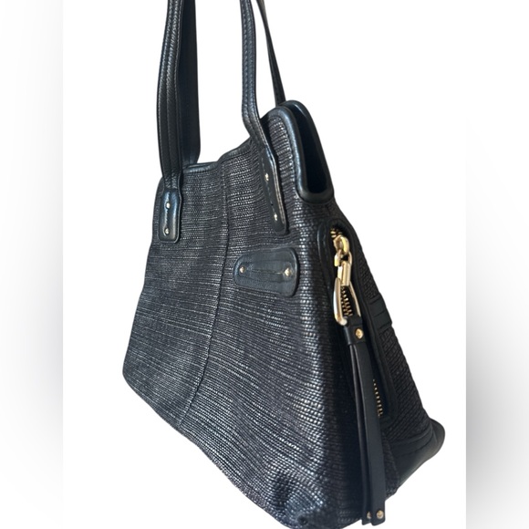 B Makowsky Black jute/leather shoulder bag. Easy clean! Lots of pockets! - Picture 3 of 16